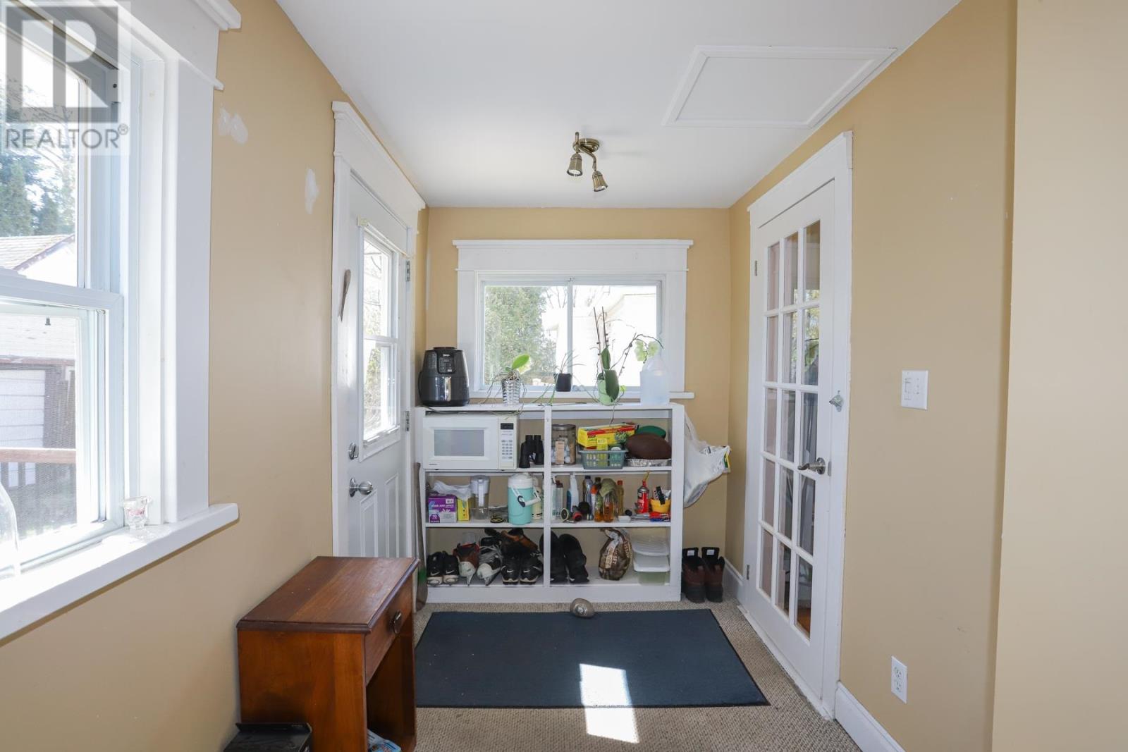 144 Leo AVE - 20