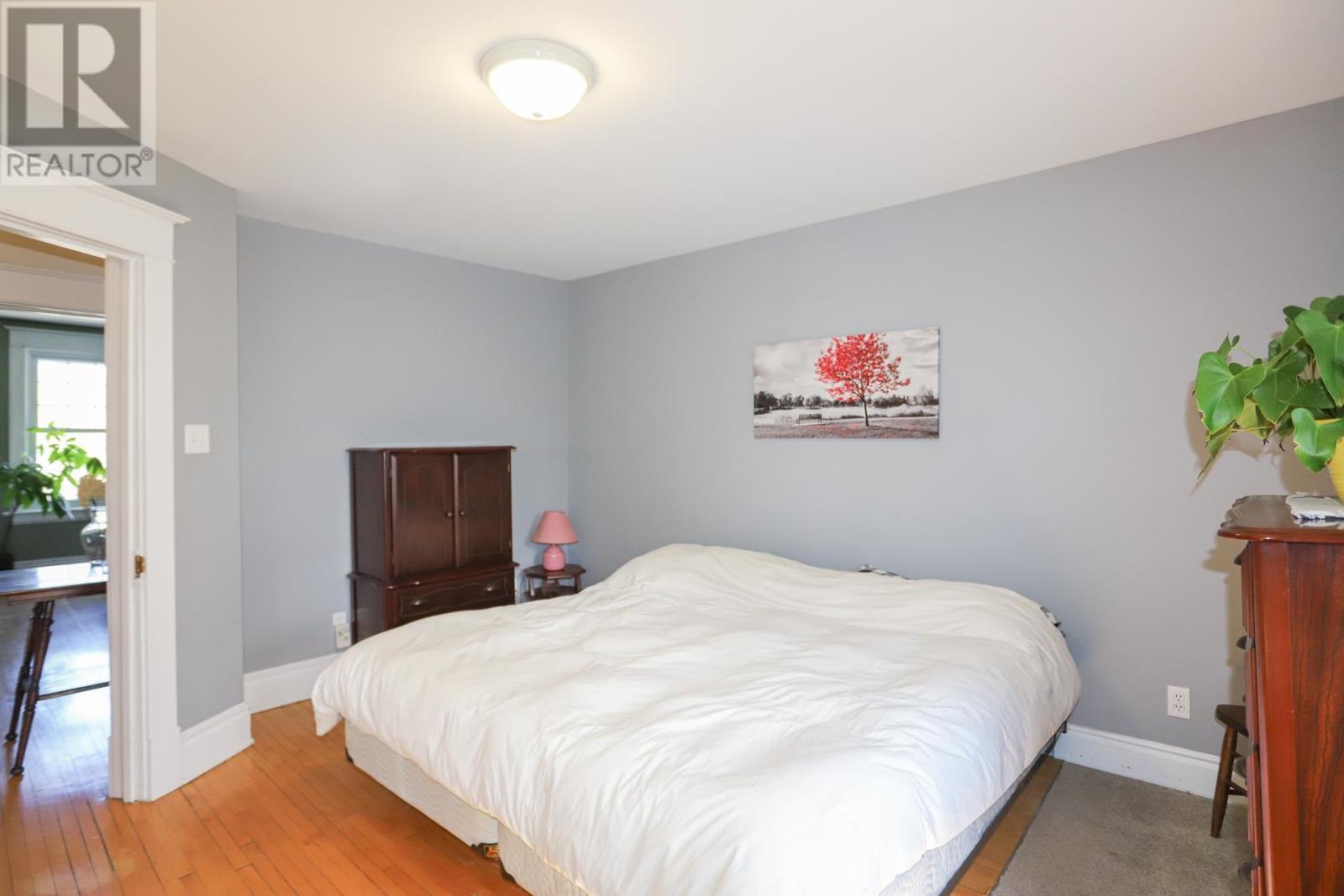 144 Leo AVE - 31