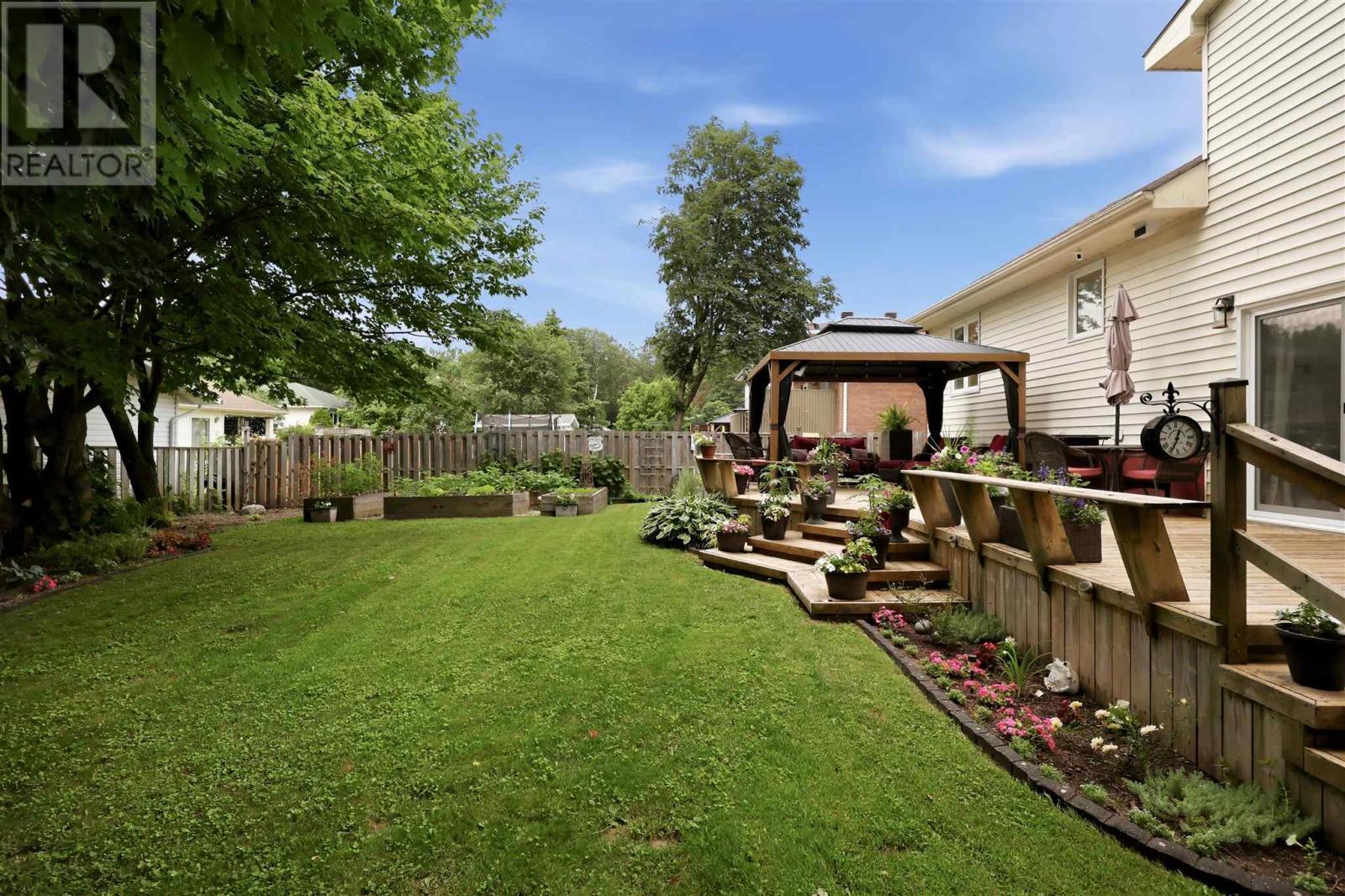 118 Bristol PL - Image 38