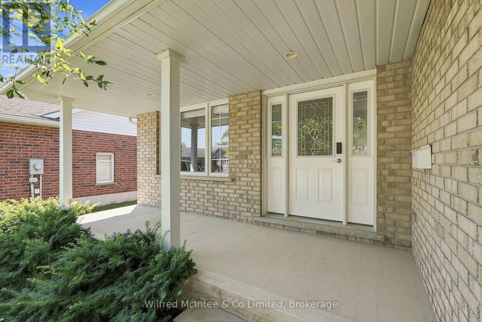 757 17TH STREET - 4