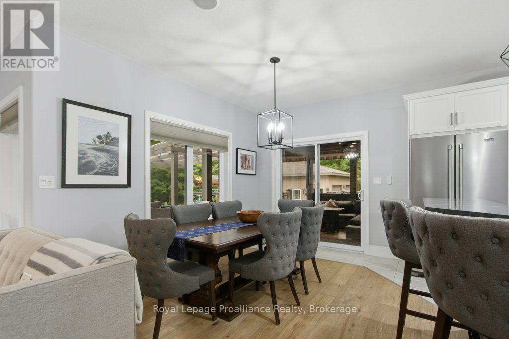 52 OAK RIDGE DRIVE - 18