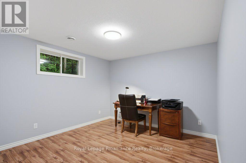 52 OAK RIDGE DRIVE - 31