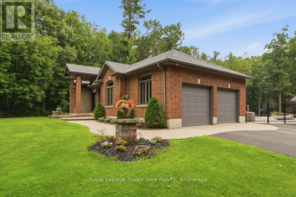 52 OAK RIDGE DRIVE - 4