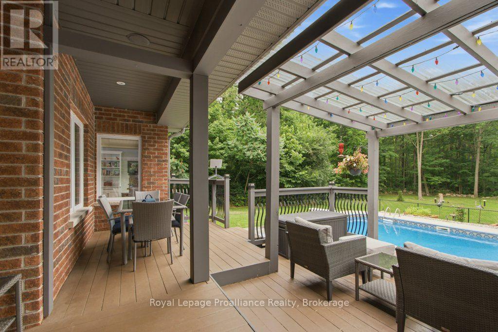 52 OAK RIDGE DRIVE - 45