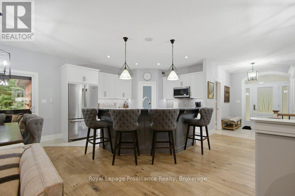 52 OAK RIDGE DRIVE - 8