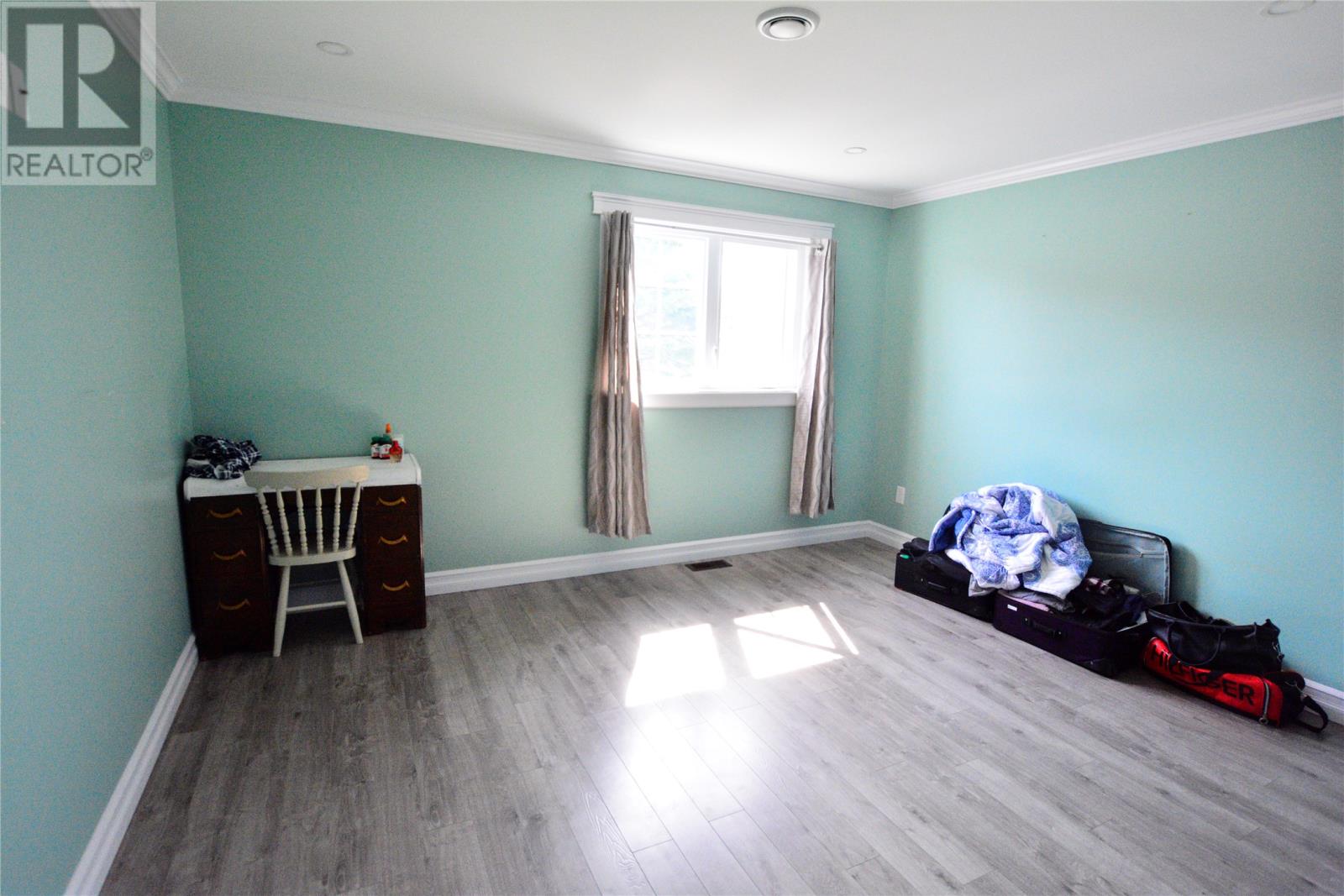 28A Tory Road - Image 10