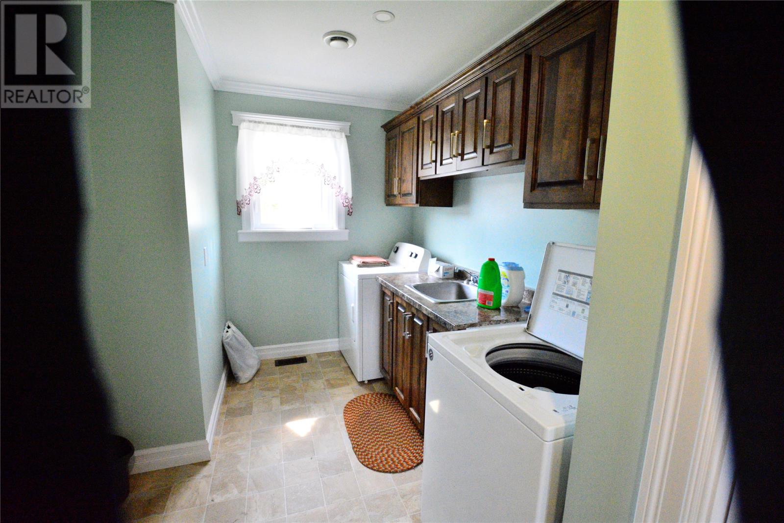 28A Tory Road - Image 9