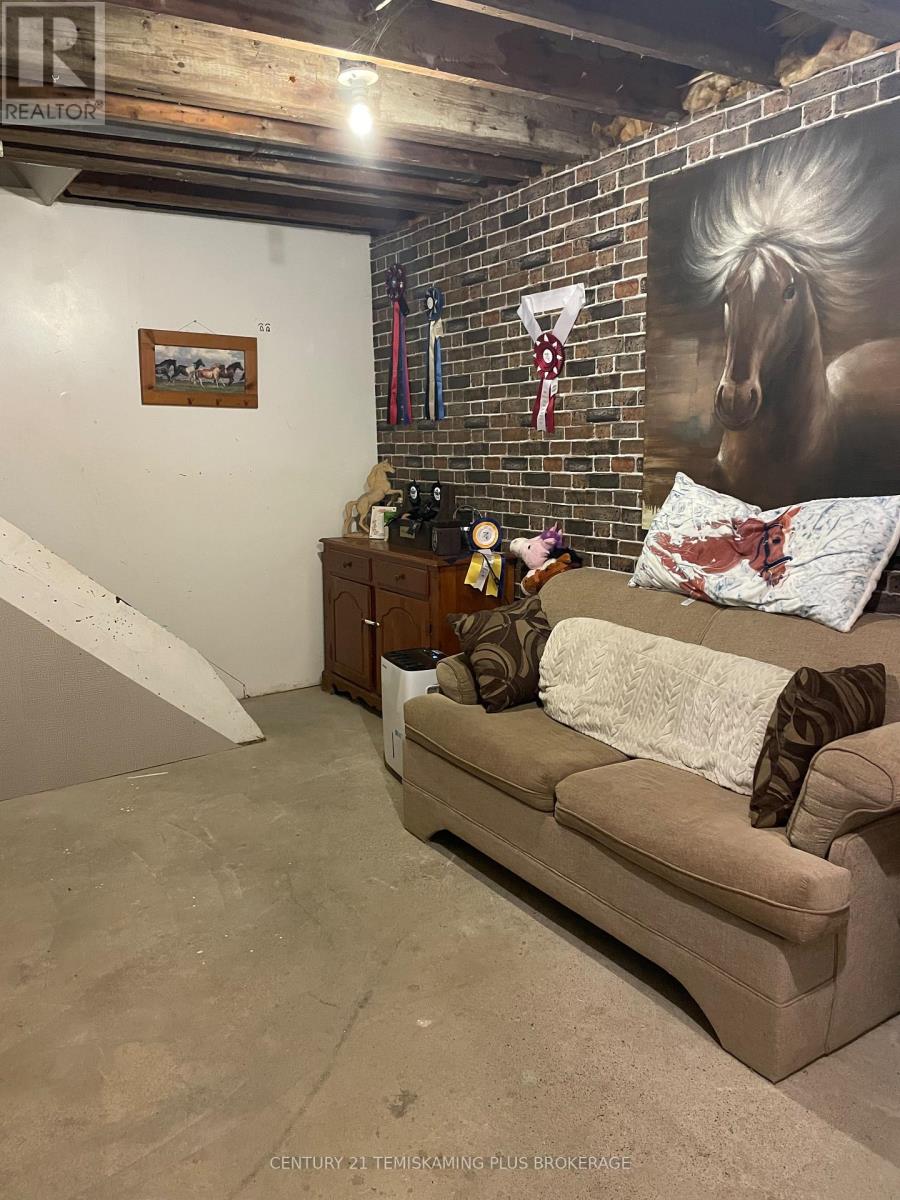 78 NICKLE STREET - 25