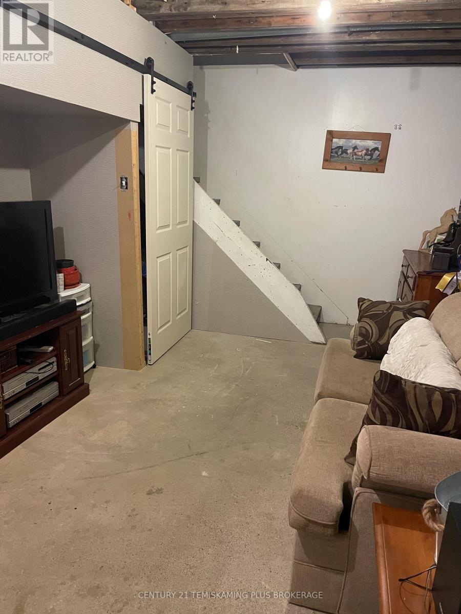 78 NICKLE STREET - 26