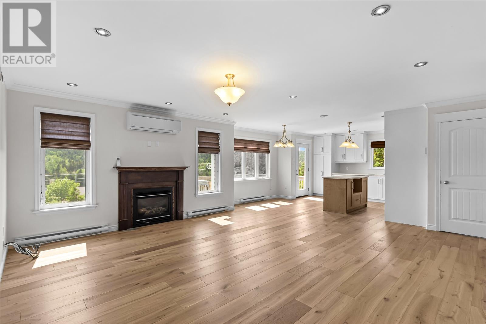 7 Damien Street - 3