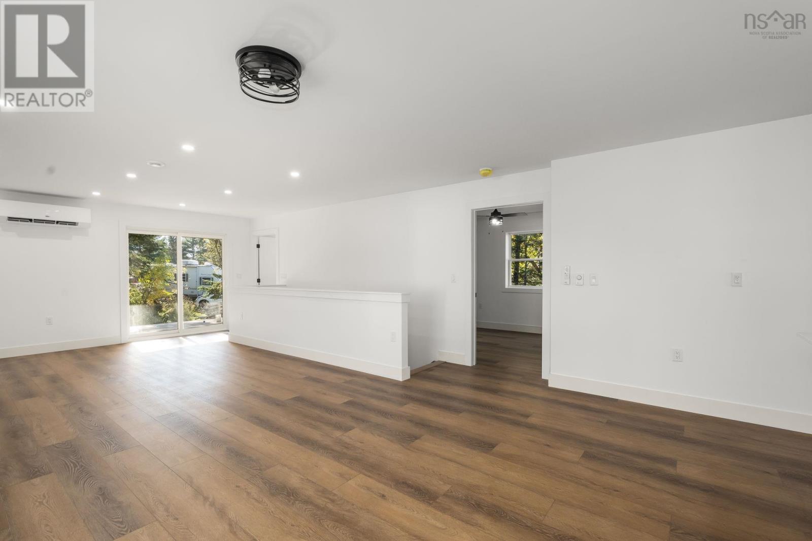 50 St Andrews Street - 11