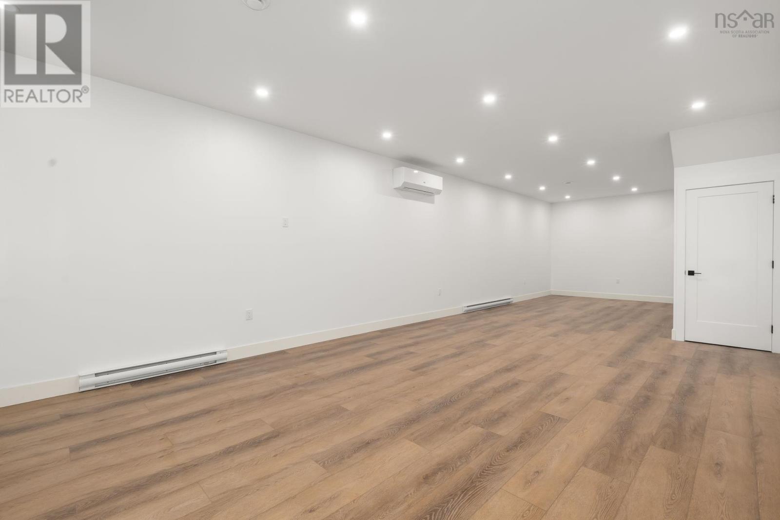 50 St Andrews Street - 24