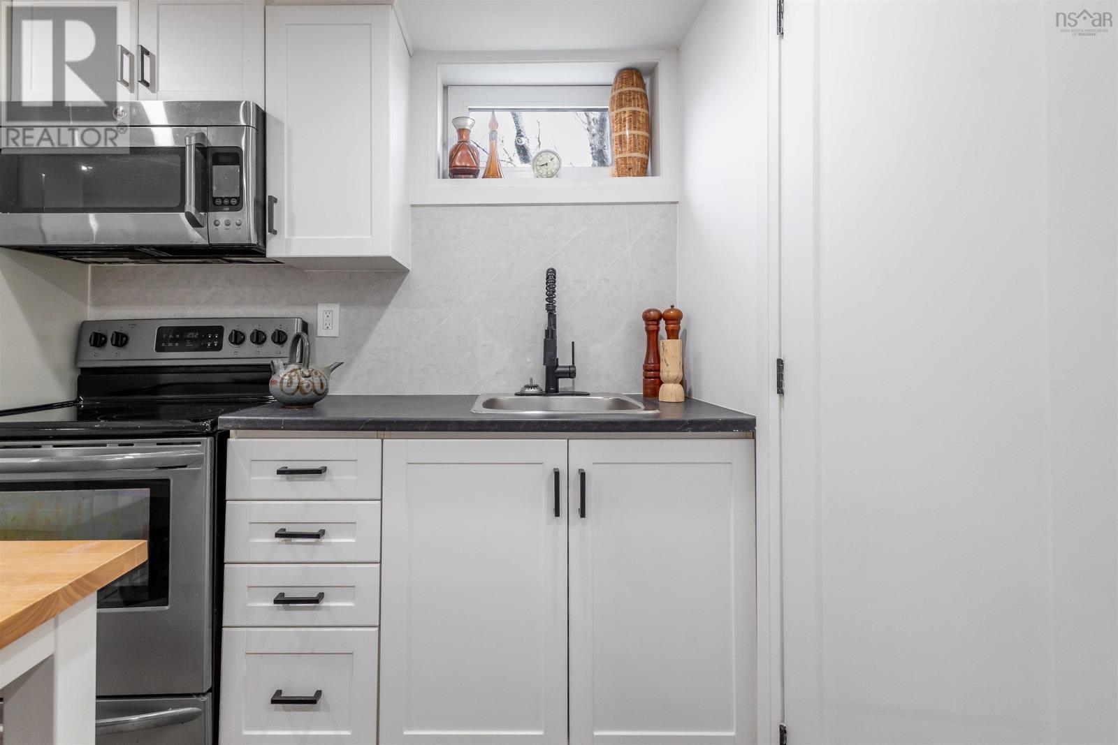 3749 New Waterford Highway - 24