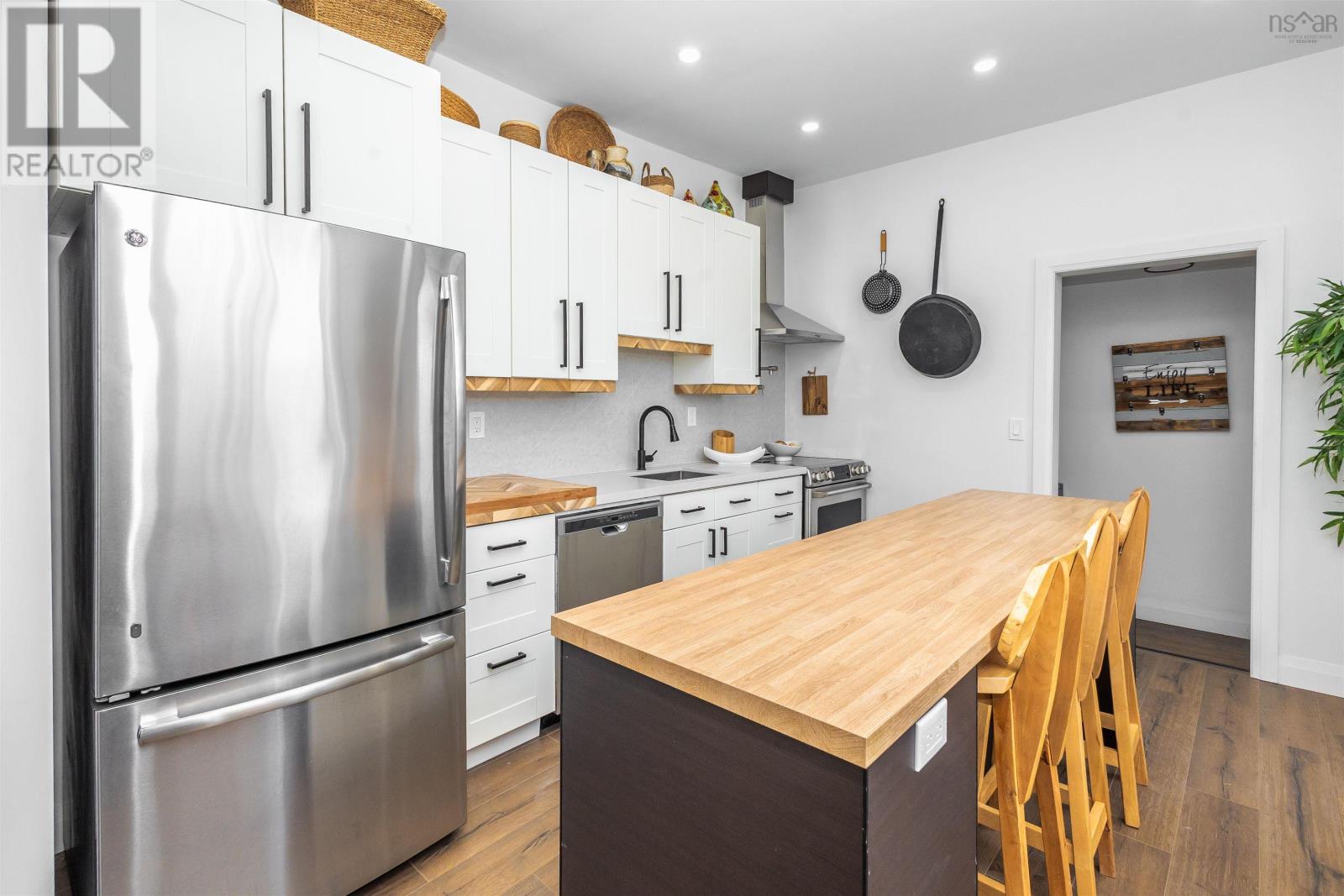 3749 New Waterford Highway - 7