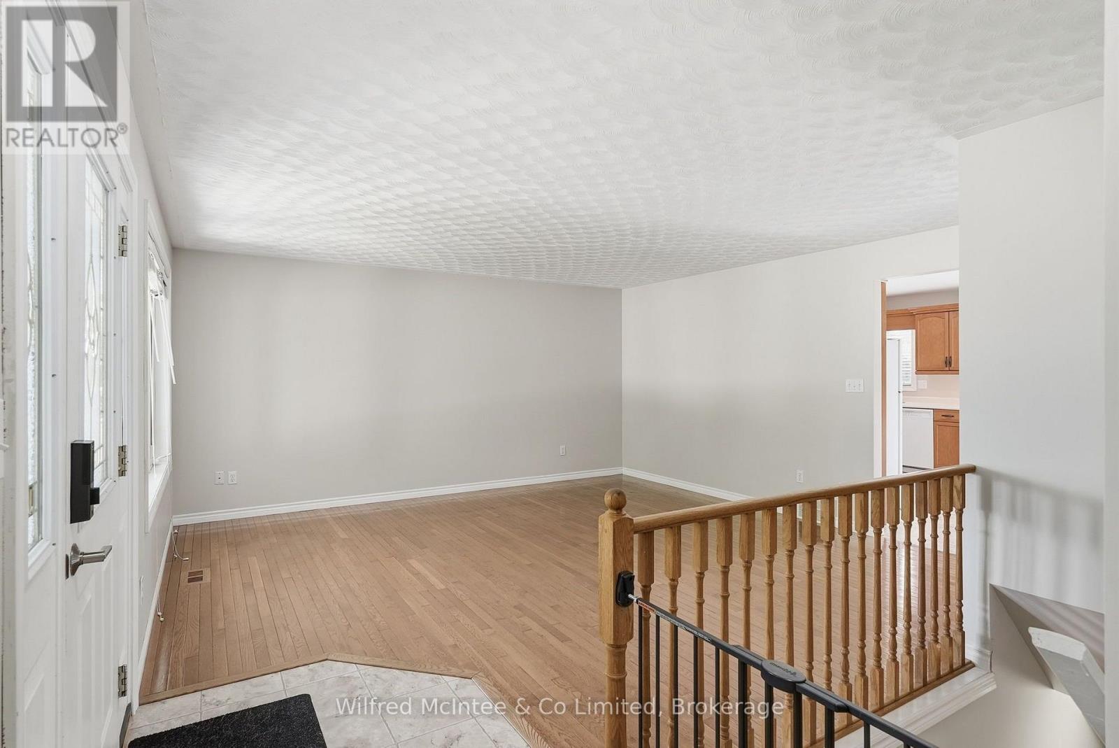 757 17TH STREET - 7