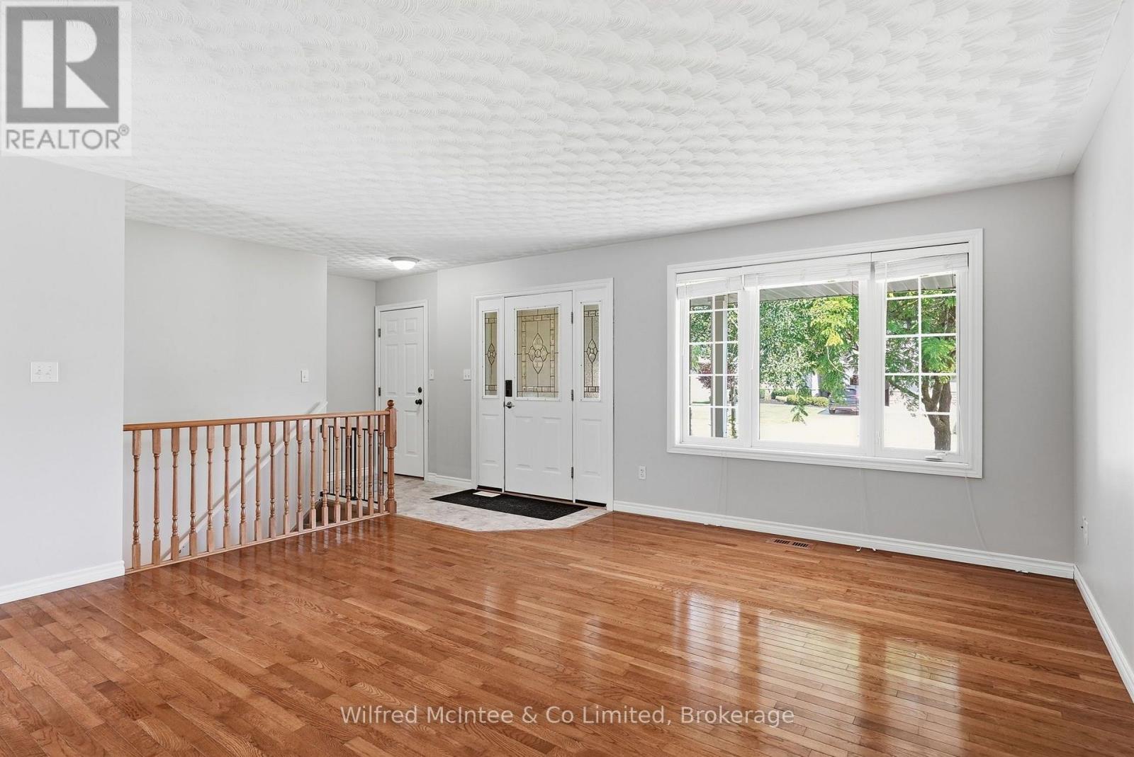 757 17TH STREET - 8