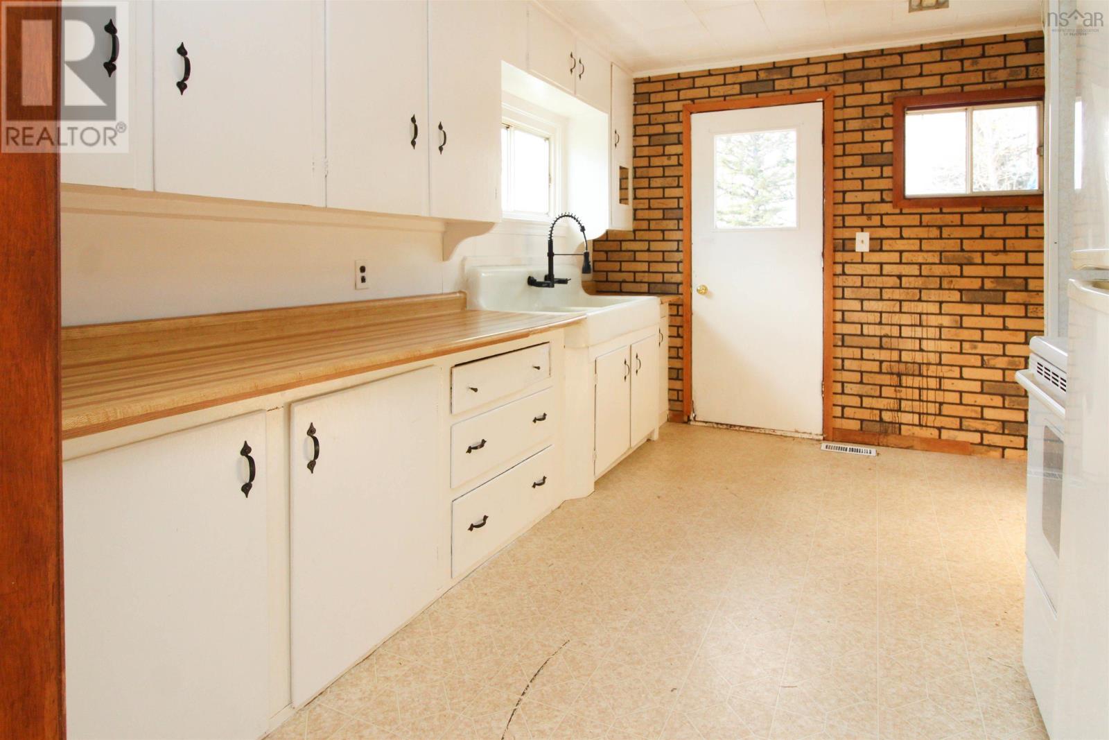48 Judge Fulton Road - 10
