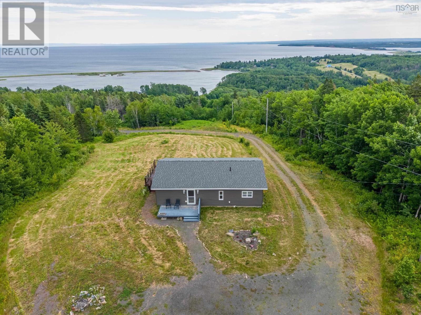 2601 HIGHWAY 337 ANTIGONISH HARBOUR, N.S. - 1