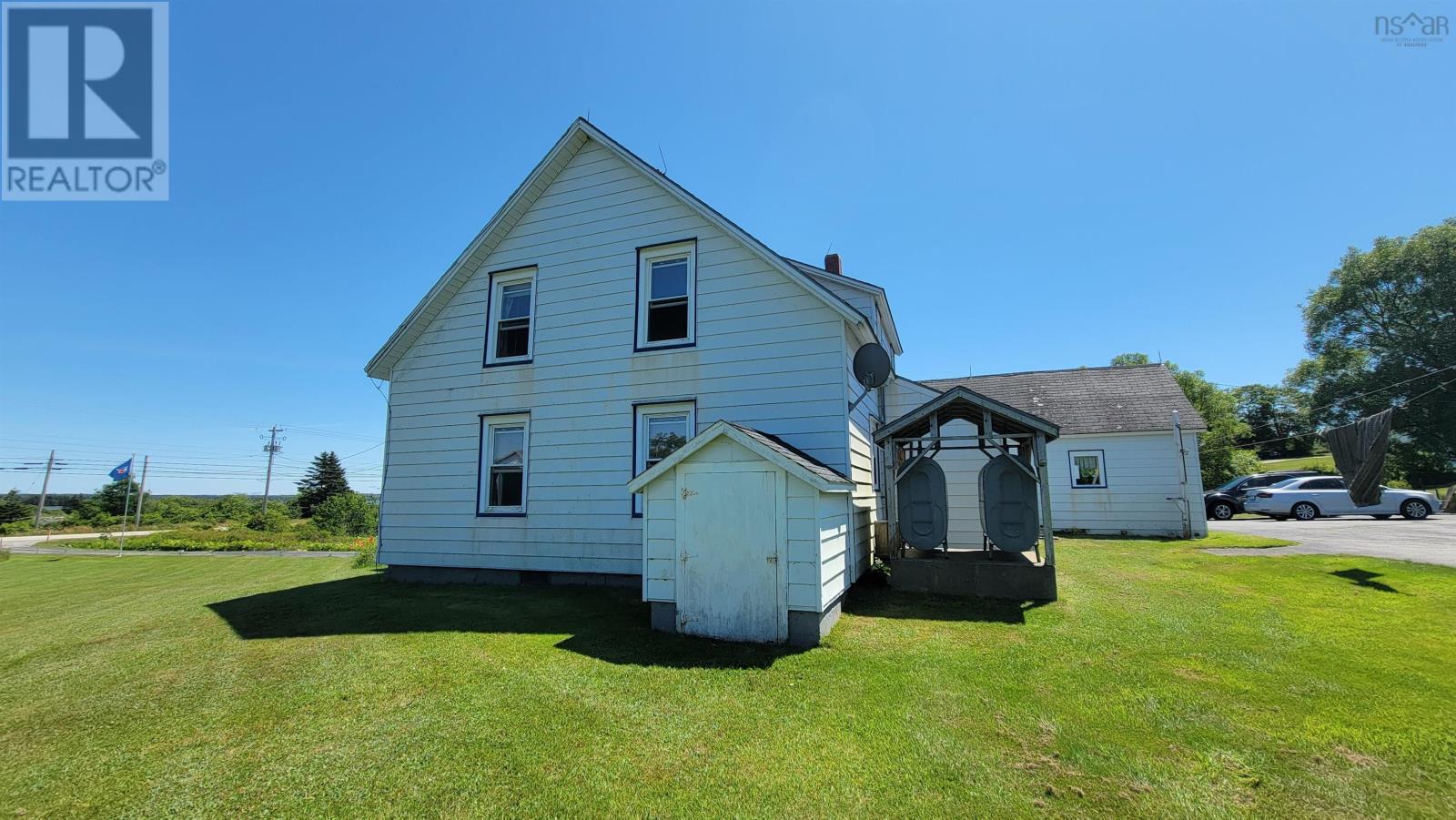 486 335 Highway - 12