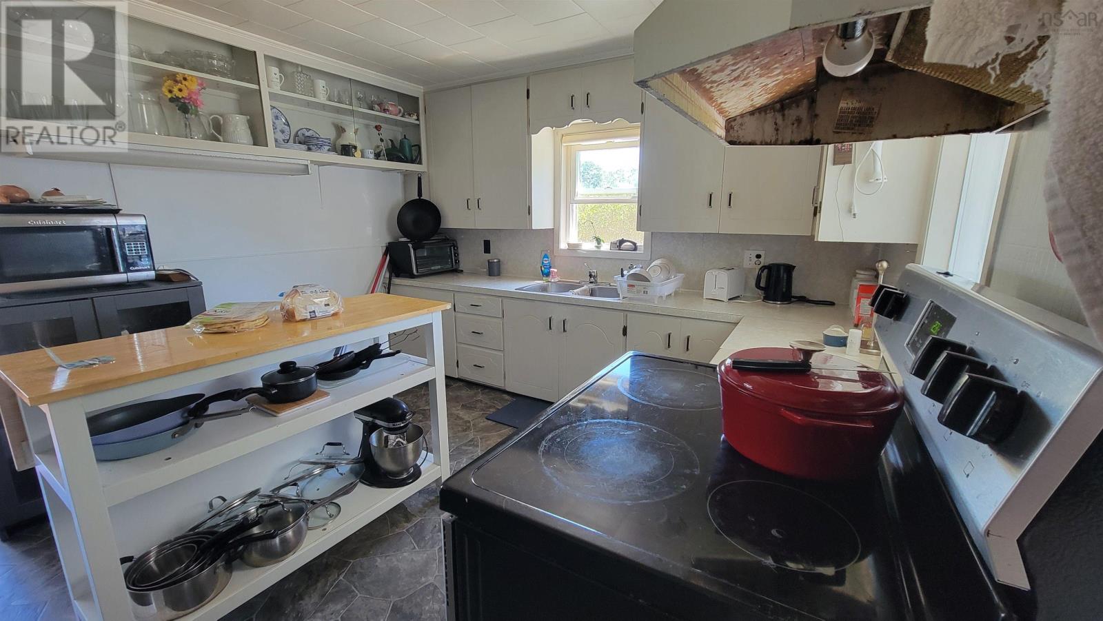 486 335 Highway - 27