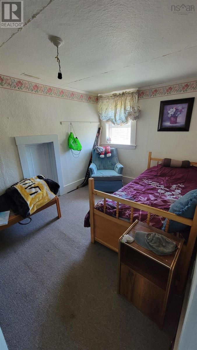 486 335 Highway - 39