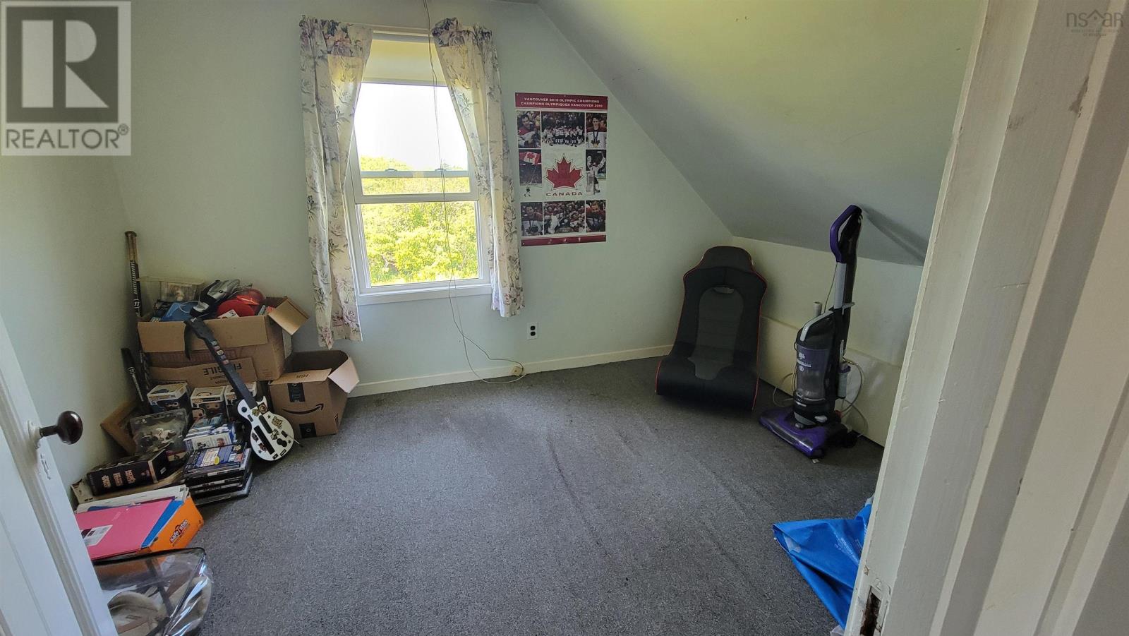 486 335 Highway - 43