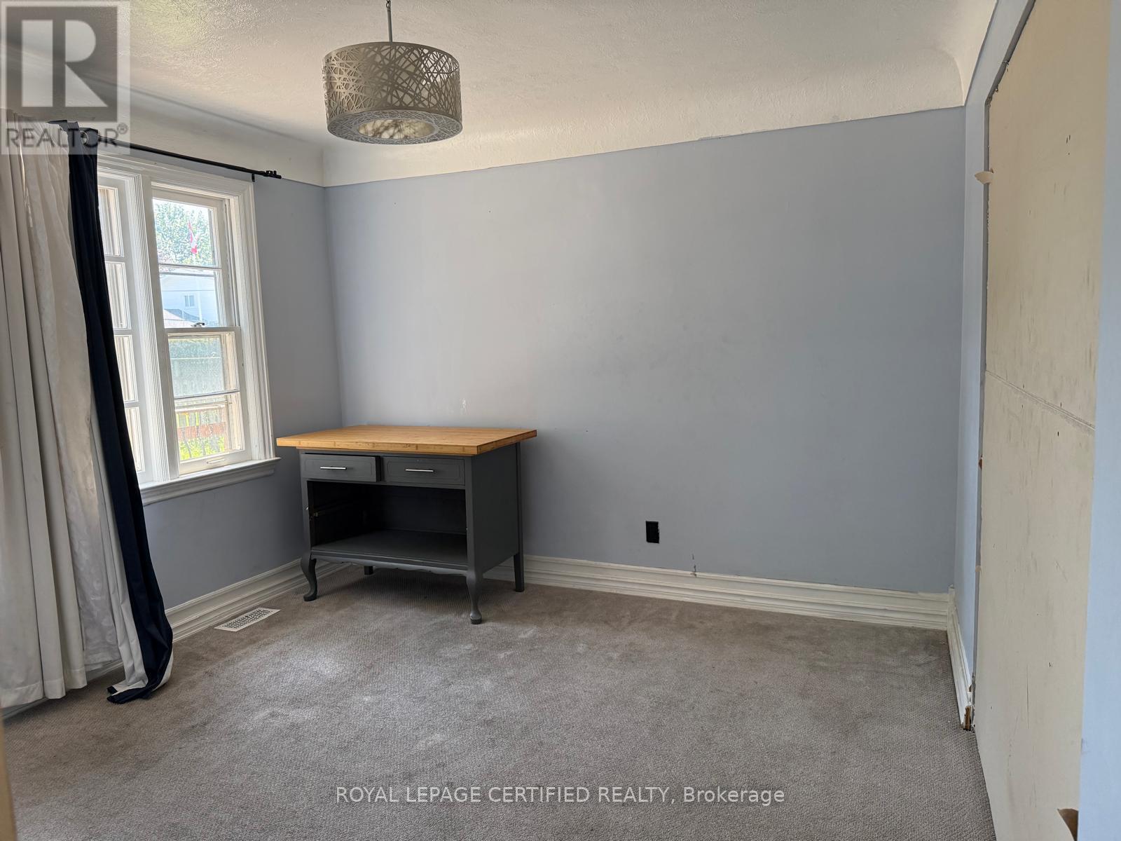 110 GRAY ROAD - 5
