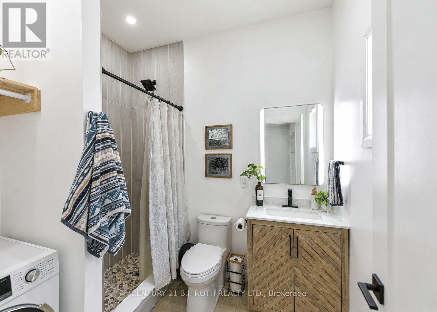 3332 QUETTON STREET - 42