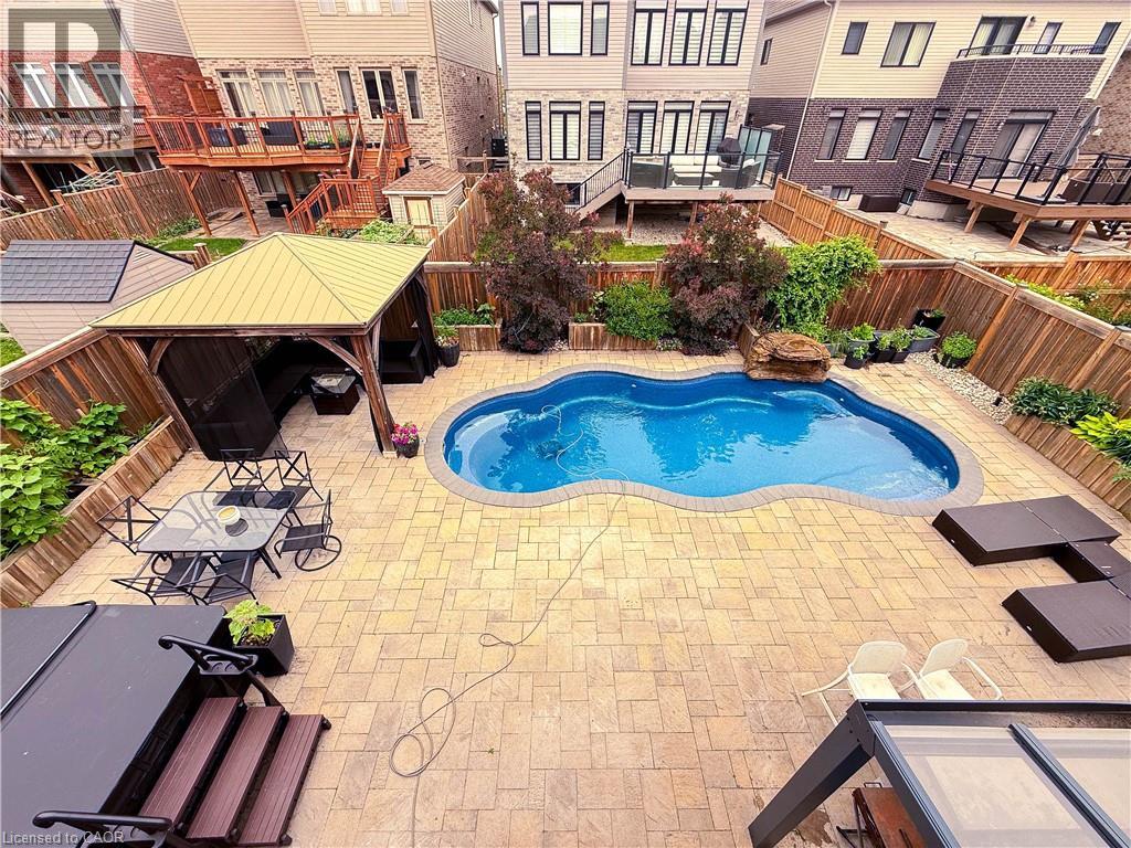 91 MCCANN Street — photo 2
