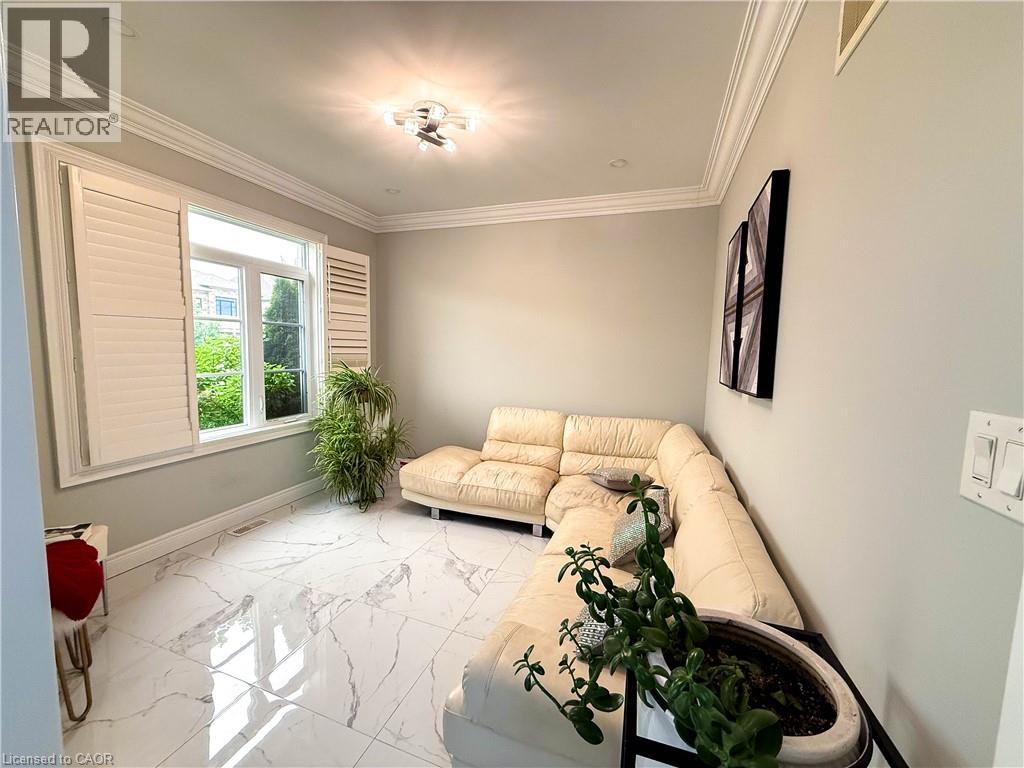91 MCCANN Street — photo 3