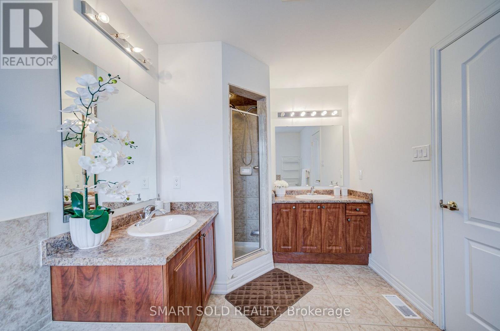 34 JACOBI COURT - Image 33