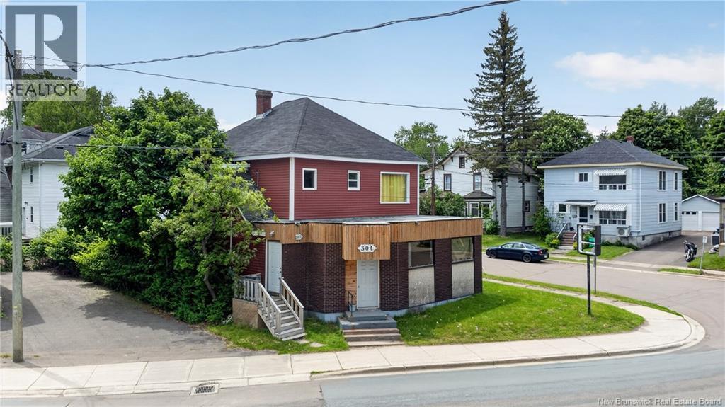 300-304 Mountain Road - 1