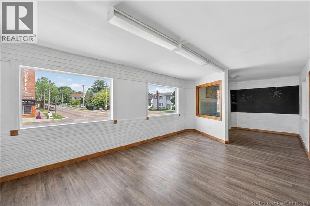300-304 Mountain Road - 9