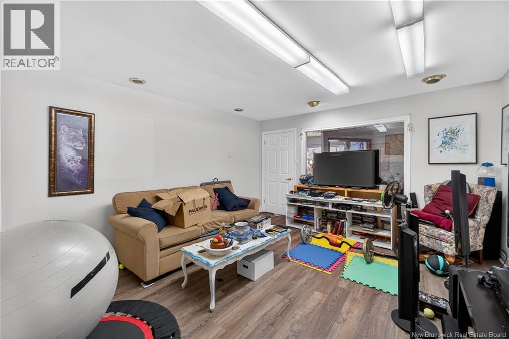 300-304 Mountain Road - 23
