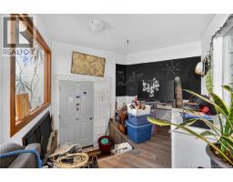 300-304 Mountain Road, photo 14