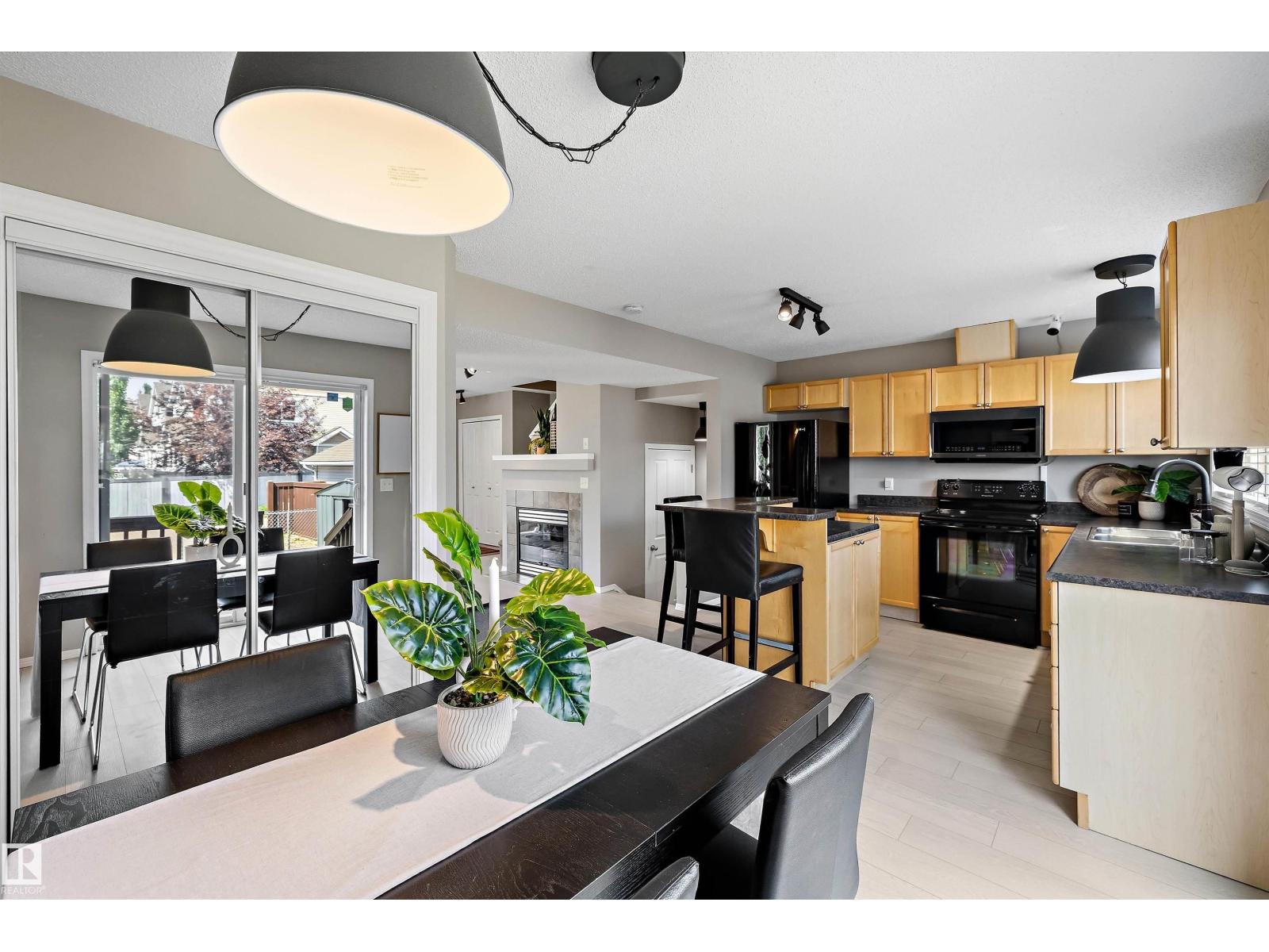 7214 19A AV SW - 17