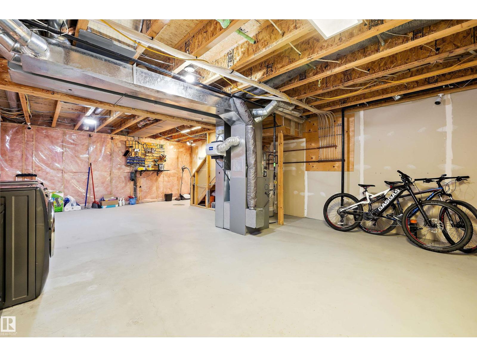 7214 19A AV SW - 32