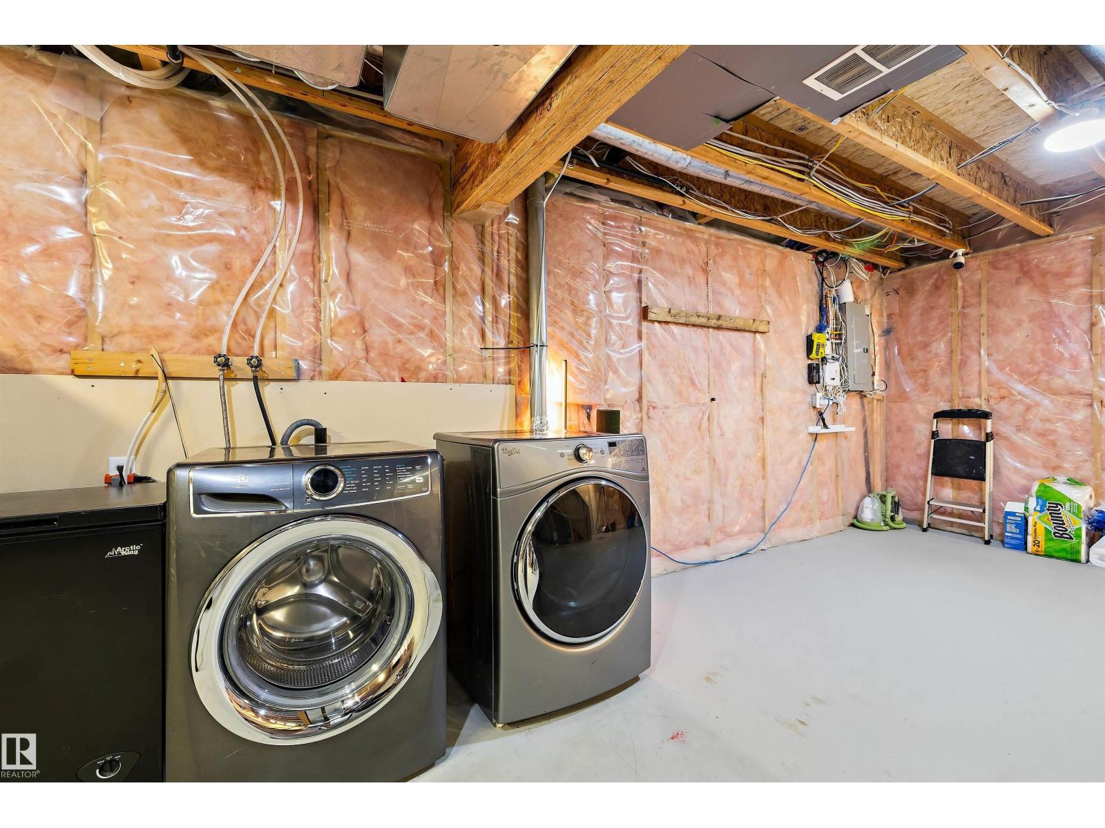 7214 19A AV SW - 33