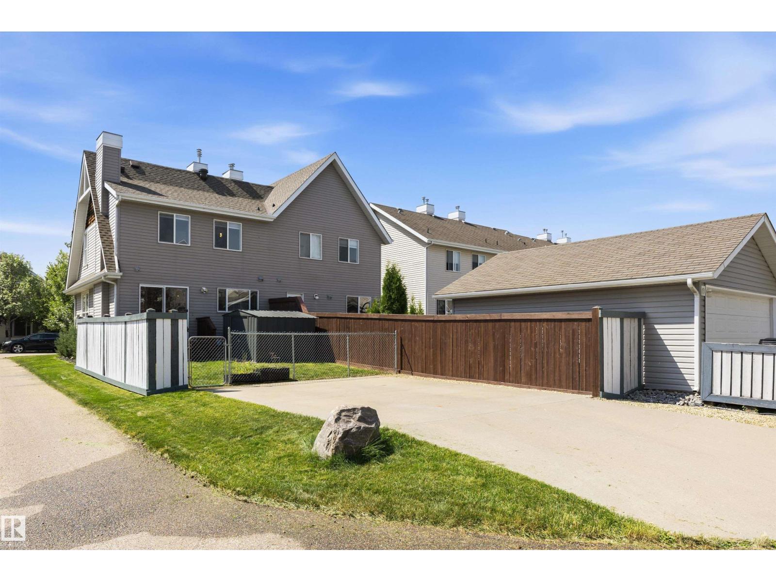 7214 19A AV SW - 35