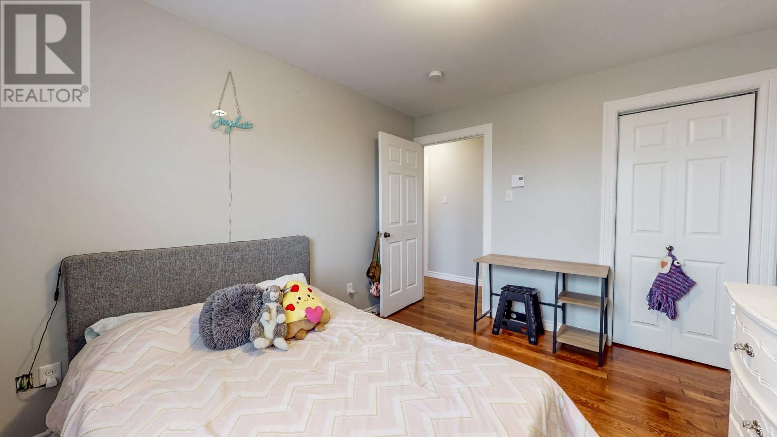 10 Seabreeze Drive - 25