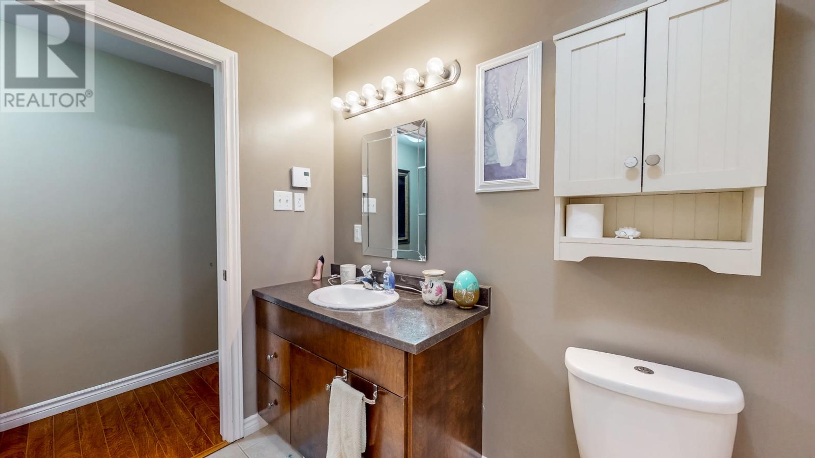 10 Seabreeze Drive - 28