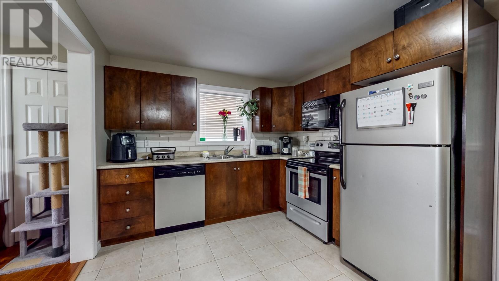 10 Seabreeze Drive - 34