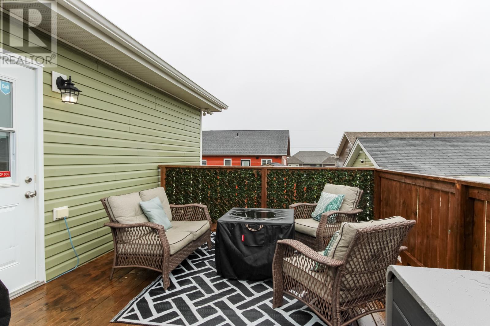 10 Seabreeze Drive - 43