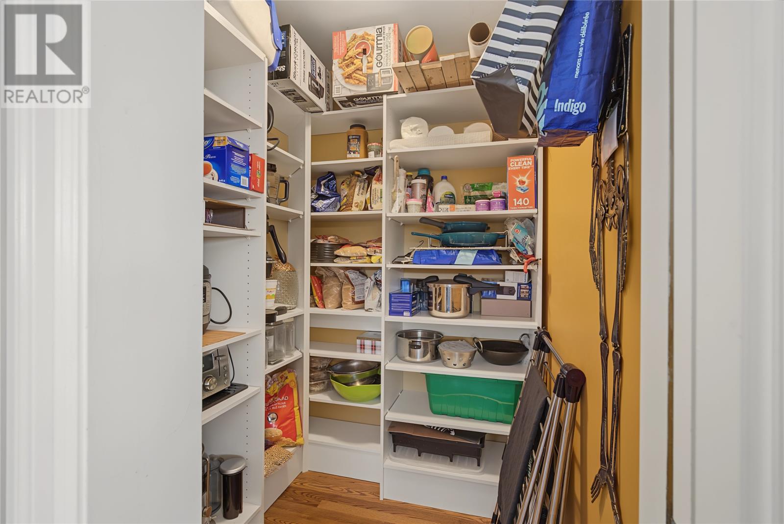 50 Iceland Place - Image 12