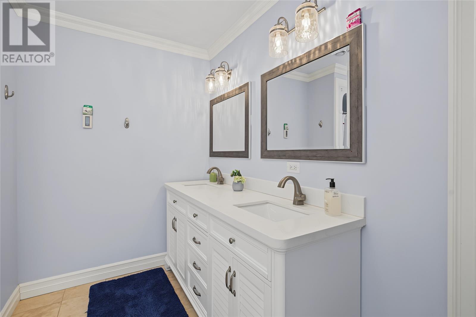 50 Iceland Place - Image 20