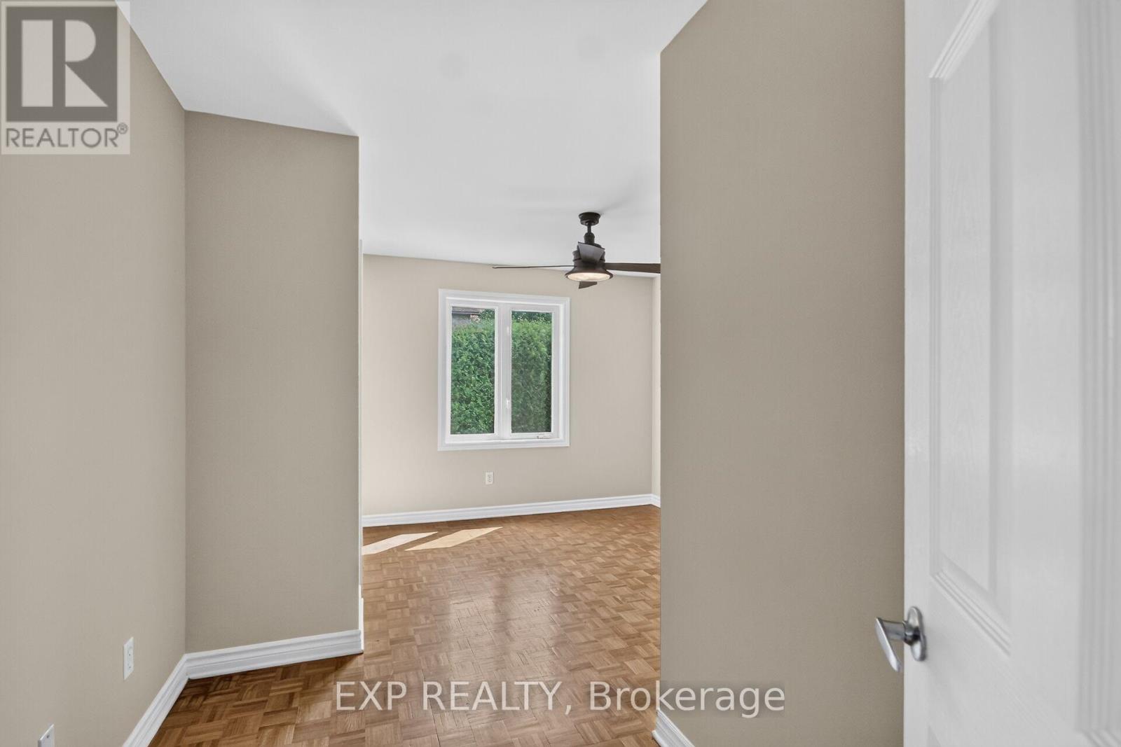 1 Bedroom for Sale in Russell – 2A – 97 MILL STREET – By Peter Sagos - Image 11