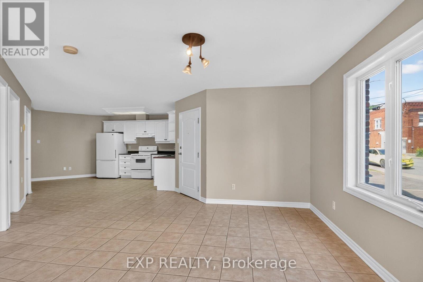 1 Bedroom for Sale in Russell – 2A – 97 MILL STREET – By Peter Sagos - Image 20