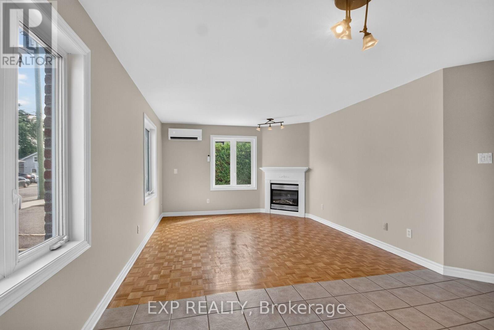 1 Bedroom for Sale in Russell – 2A – 97 MILL STREET – By Peter Sagos - Image 22