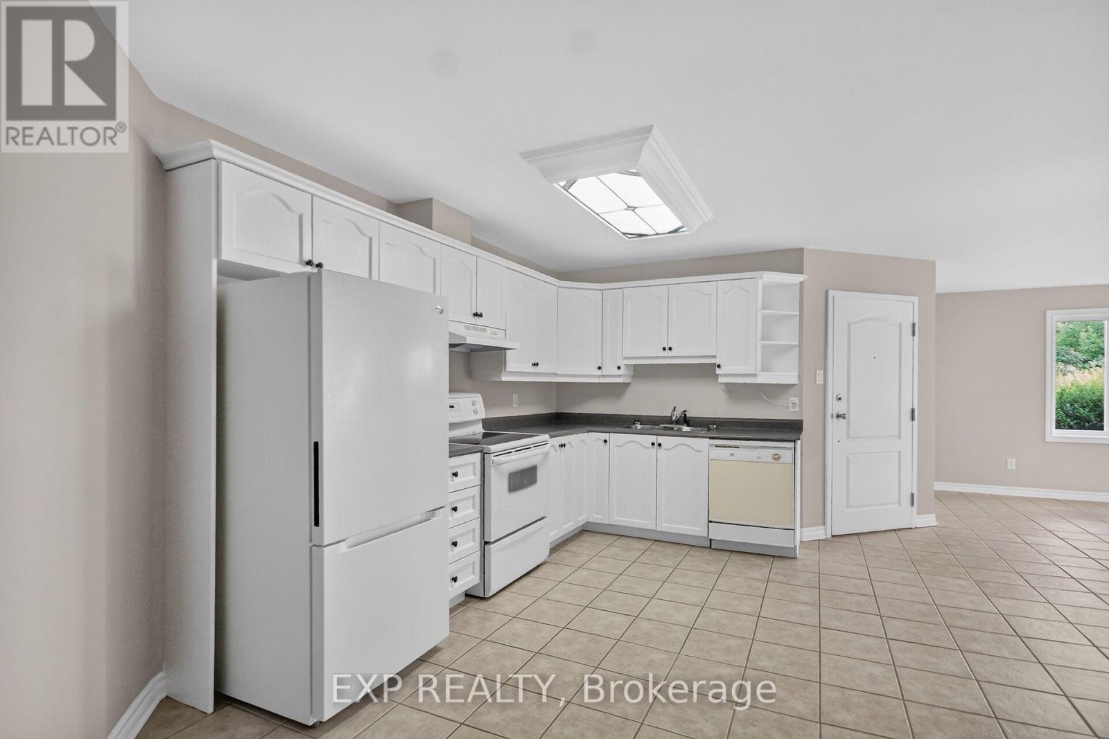 1 Bedroom for Sale in Russell – 2A – 97 MILL STREET – By Peter Sagos - Image 25