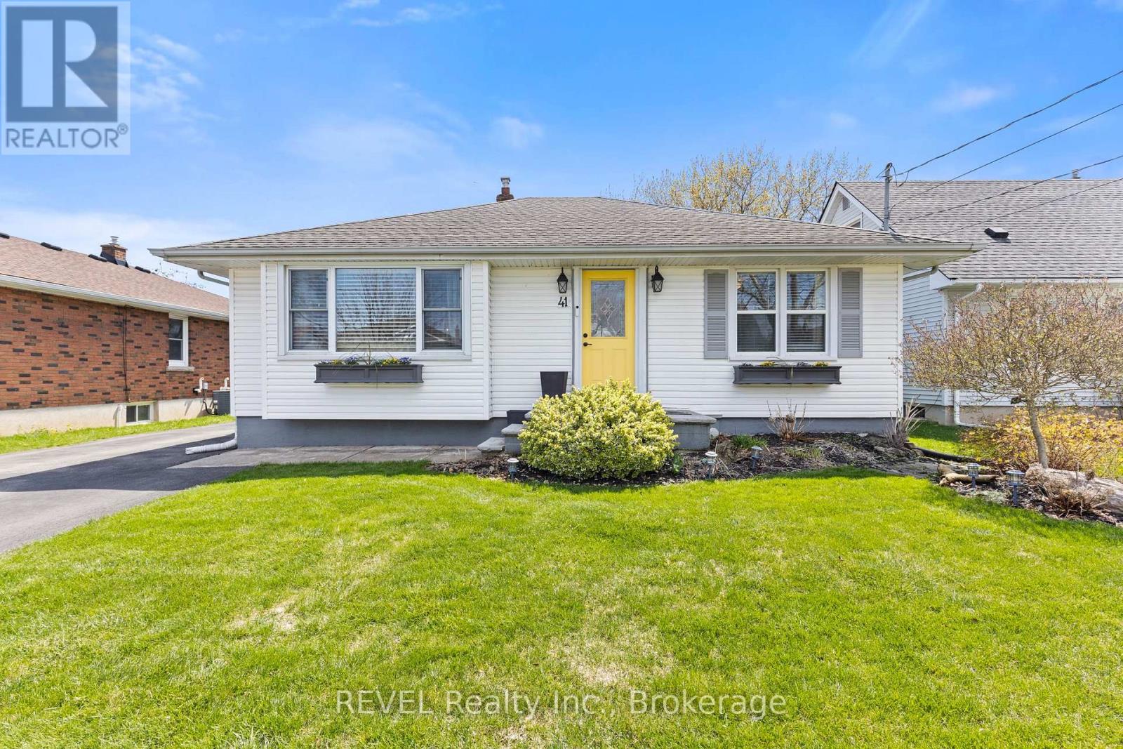 41 ROSE AVENUE - 1